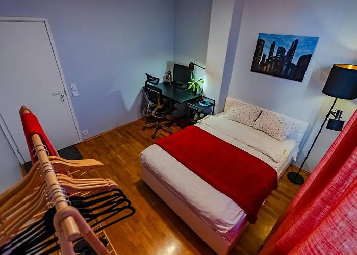 100 Square Meter 4-room Smart アパート タリン